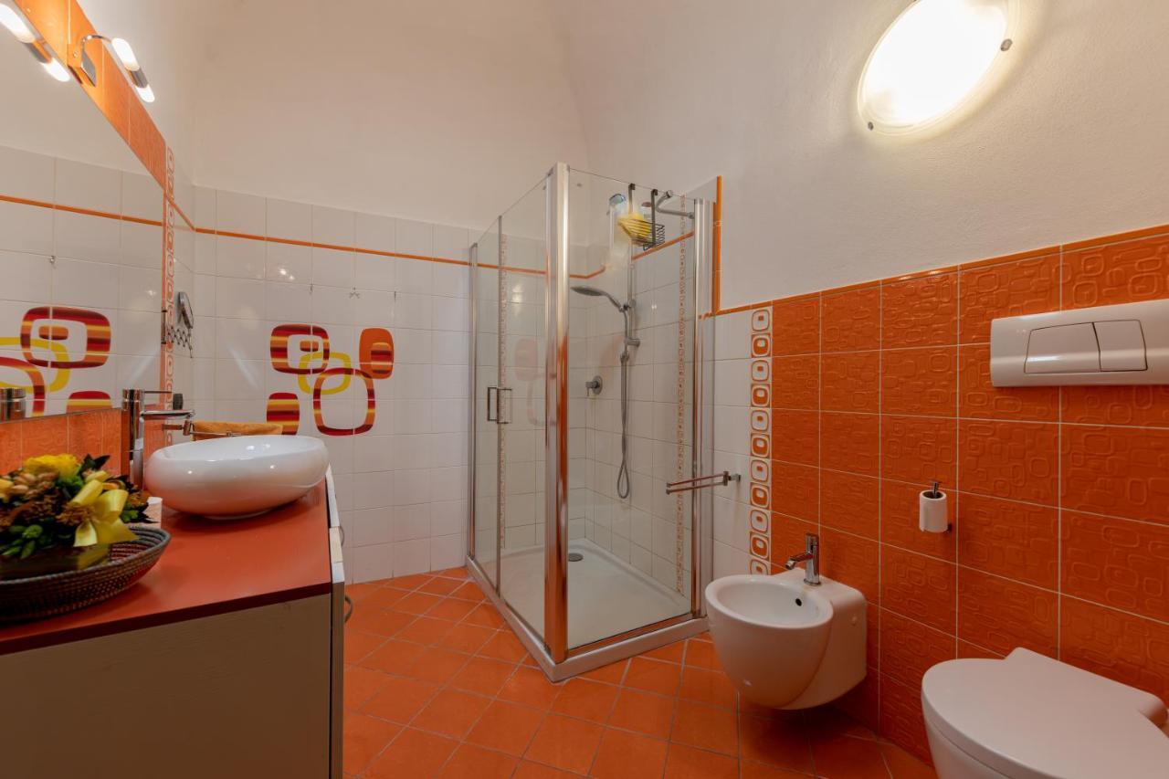 Appartamento Terrazza Dei Sarti Central Volterra Penthouse 6 Beds & More Esterno foto